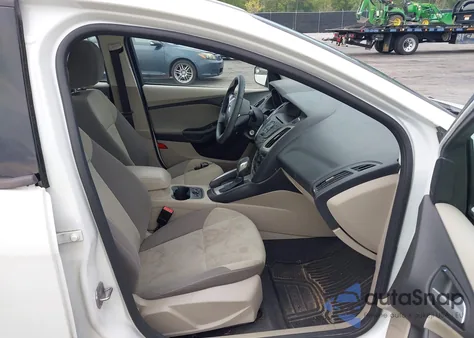 2013 Ford Focus Se z USA, uszkodzony, nr VIN 1FADP3K28DL203046